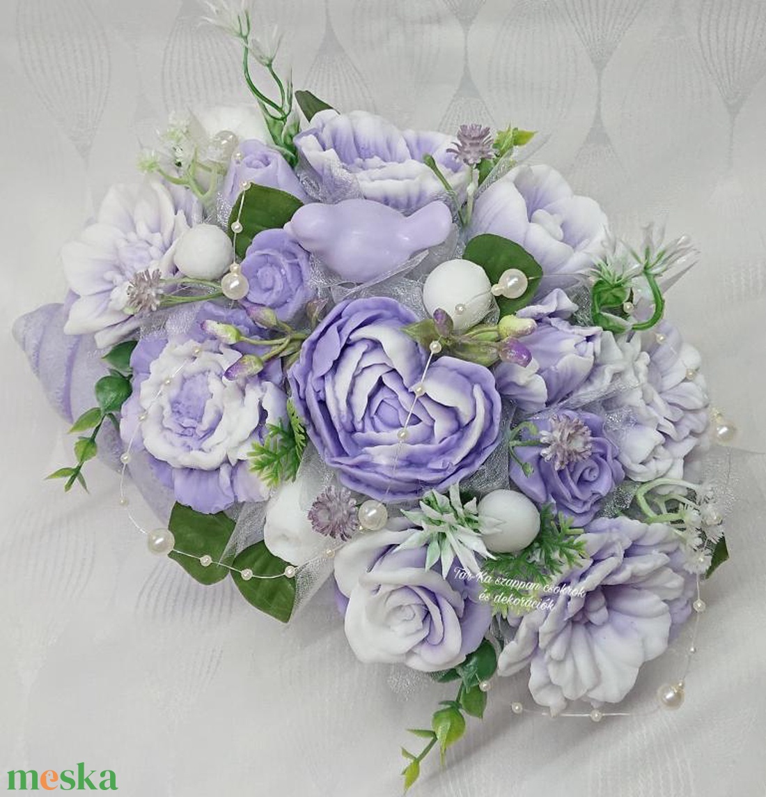 Rózsaszín vagy lila különleges nagy szappanvirág csokor csigaházban  - otthon & életmód - virágdekoráció - virágok - virágbox - Meska.hu