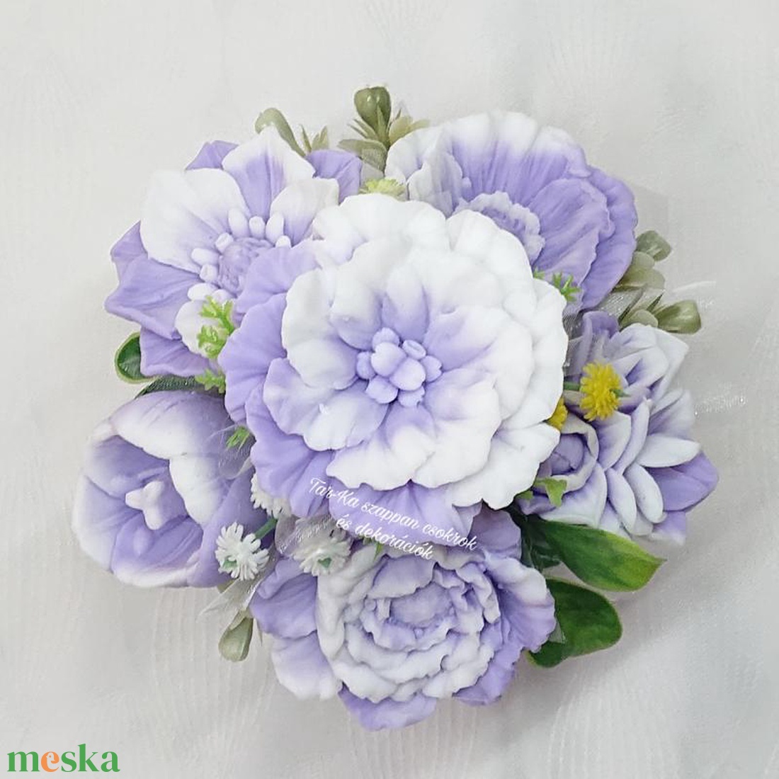 Szappanvirág csokor pöttyös kaspóban  - otthon & életmód - virágdekoráció - virágok - virágbox - Meska.hu