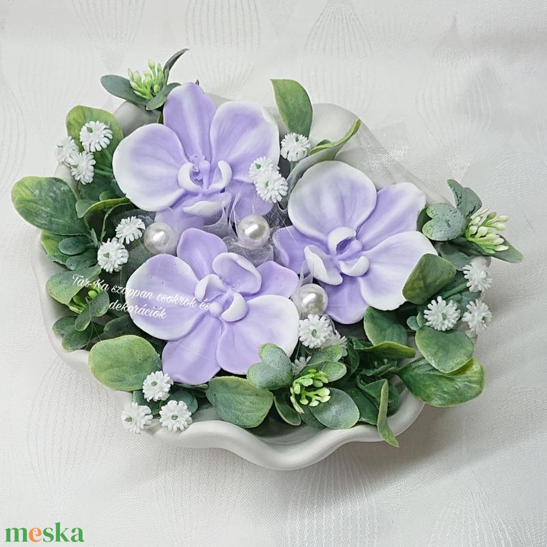 Szappanvirágok kagylóban (orchidea)  - otthon & életmód - virágdekoráció - virágdíszek - asztali virágdísz - Meska.hu