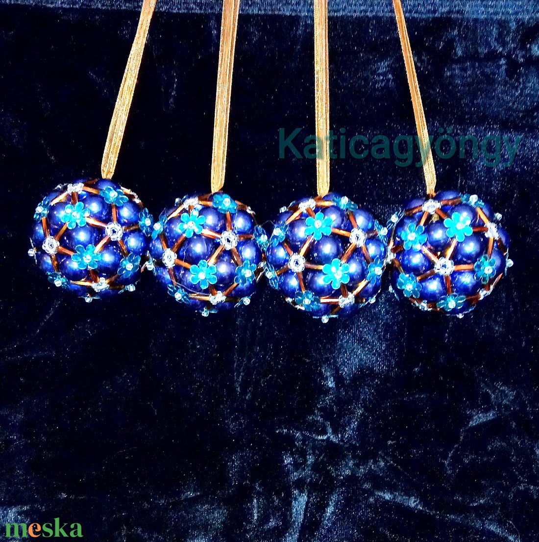 Éjféli ragyogás sötétkék alapon, ragyogó sötét borostyán csillagokkal - karácsonyfadísz - karácsony - karácsonyi lakásdekoráció - karácsonyfadíszek - Meska.hu