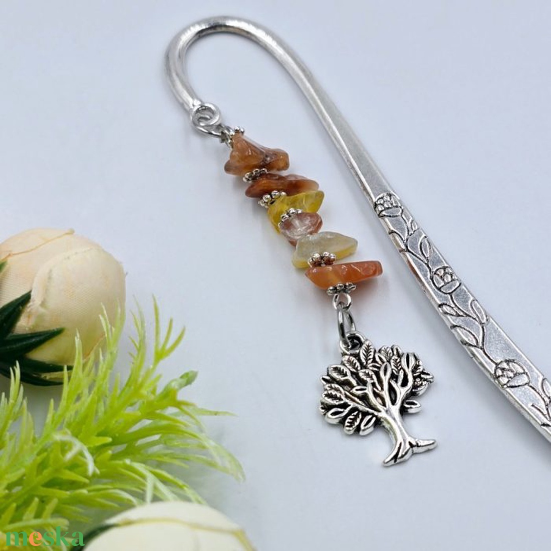 Haisley - könyvjelző karneol törmelékes ásványokkal, életfa charmmal - könyv & zene - könyvjelző - Meska.hu