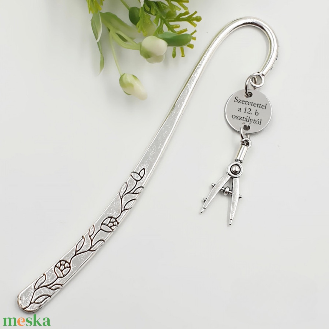 Matematika tanároknak ajándék - Gravírozott könyvjelző egyedi felirattal, körző charmmal - könyv & zene - könyvjelző - Meska.hu