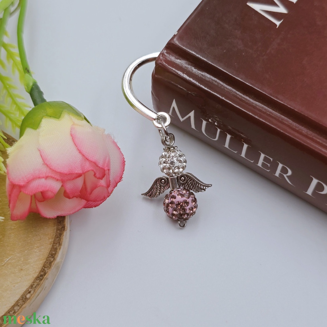 Mályva-ezüstös shamballagyöngy angyalkás könyvjelző - könyv & zene - könyvjelző - Meska.hu