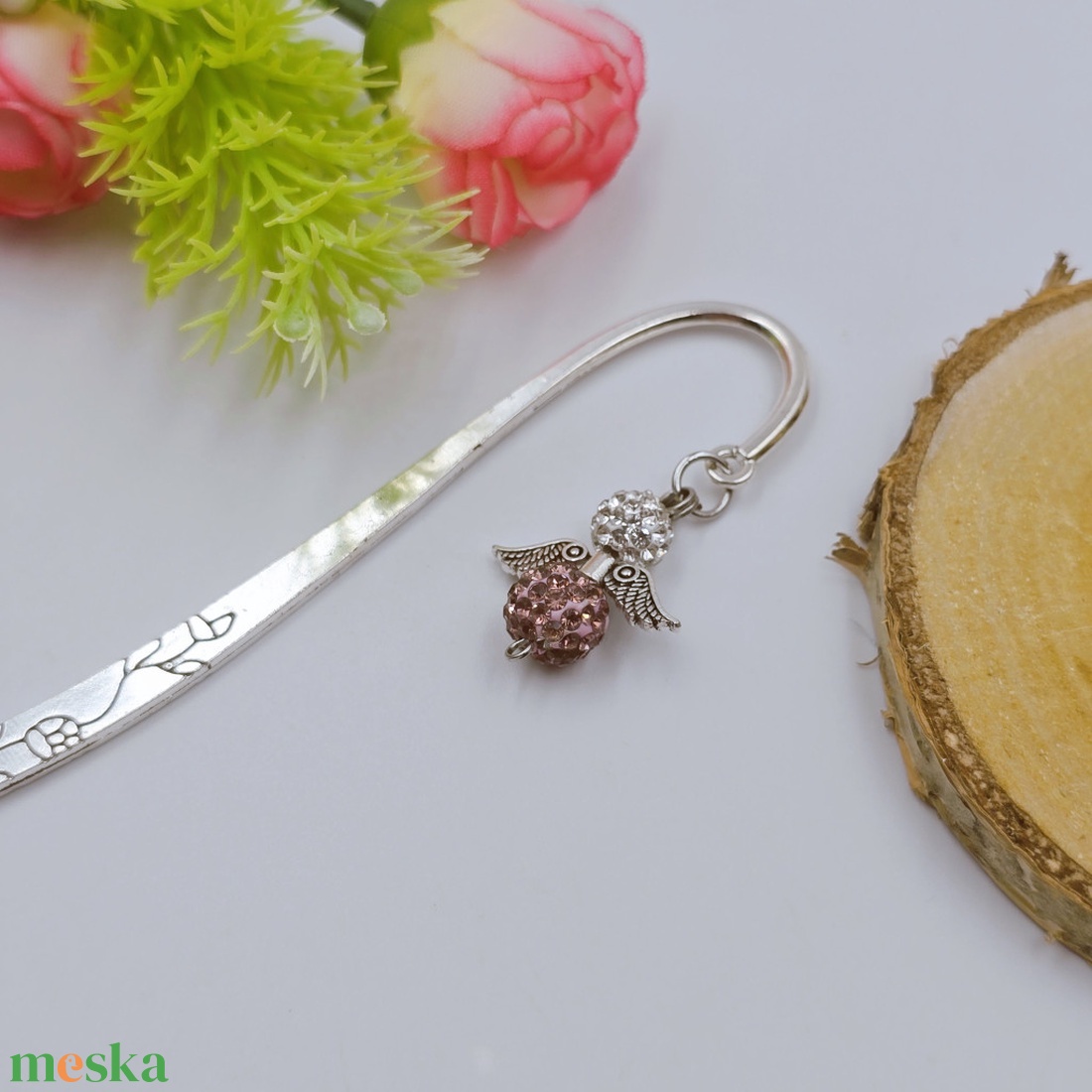 Mályva-ezüstös shamballagyöngy angyalkás könyvjelző - könyv & zene - könyvjelző - Meska.hu