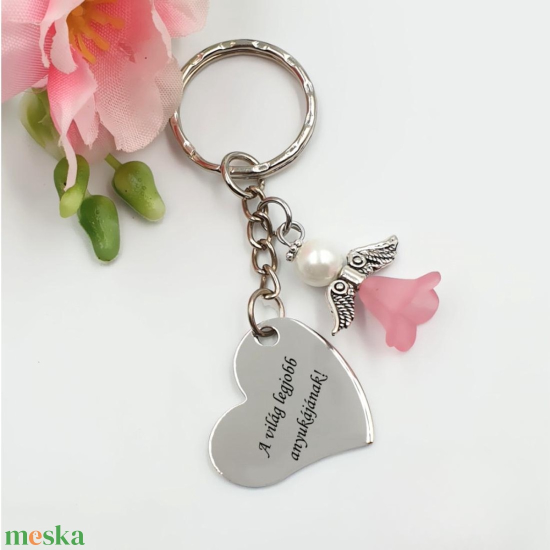Szív alakú kulcstartó rózsaszín angyalkával, egyedi felirattal - Ajándék anyák napjára - táska & tok - kulcstartó & táskadísz - kulcstartó - Meska.hu