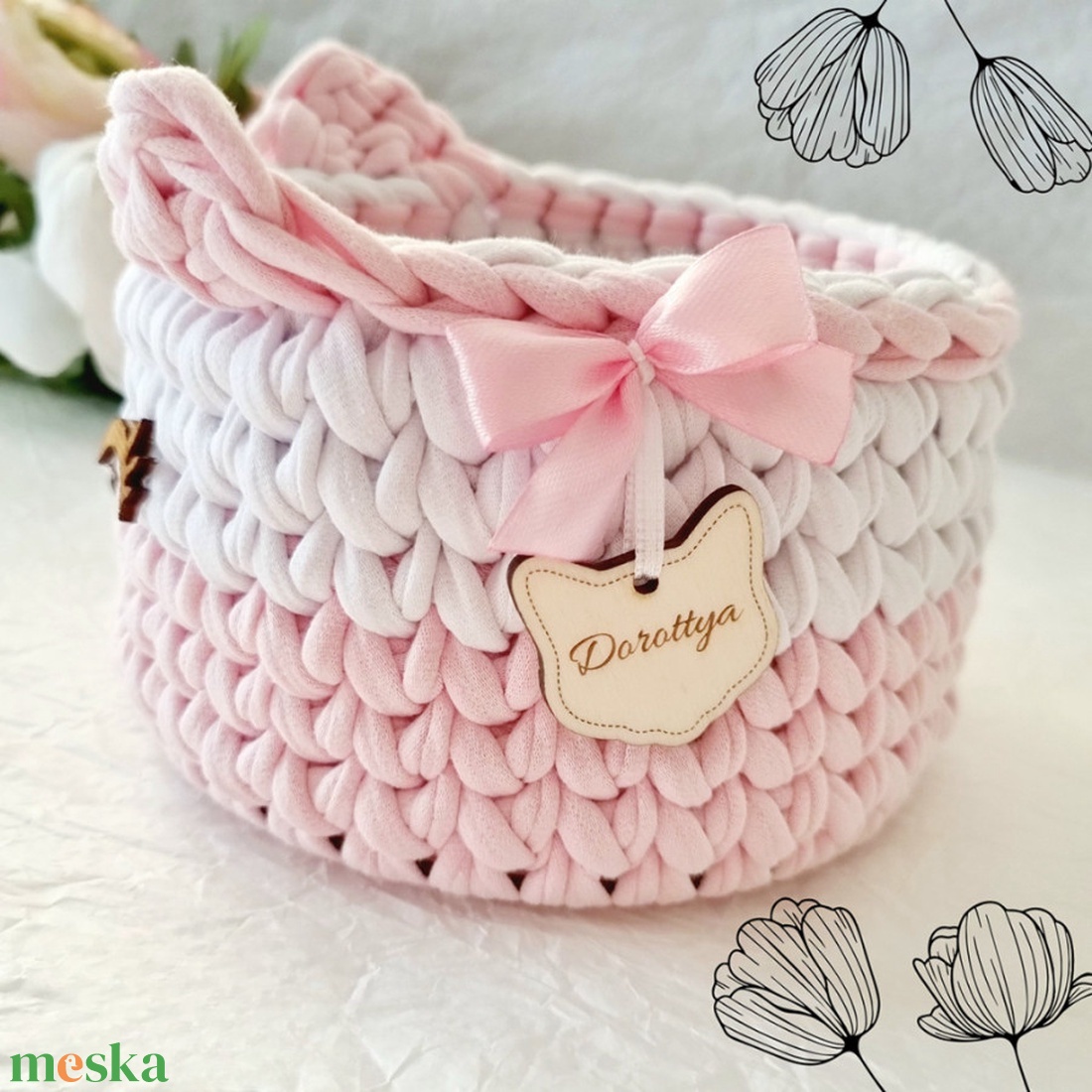 Horgolt cica tárolókosár egyedi felirattal. Ajándék gyerekeknek - baba - mama - babaszobabútor - játéktároló - Meska.hu