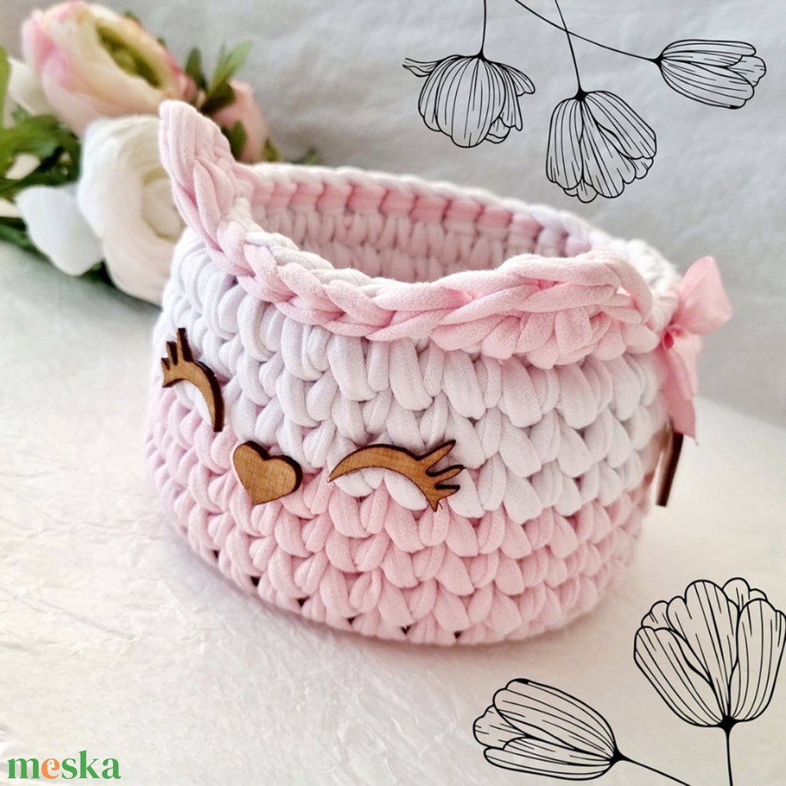 Horgolt cica tárolókosár egyedi felirattal. Ajándék gyerekeknek - baba - mama - babaszobabútor - játéktároló - Meska.hu