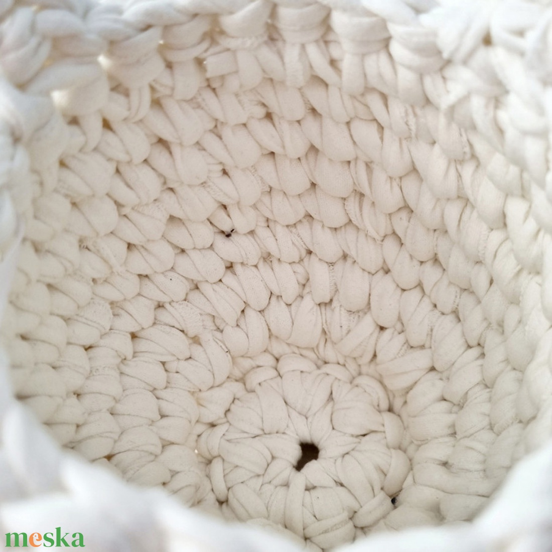 Horgolt cica tárolókosár egyedi felirattal - baba - mama - babaszobabútor - játéktároló - Meska.hu