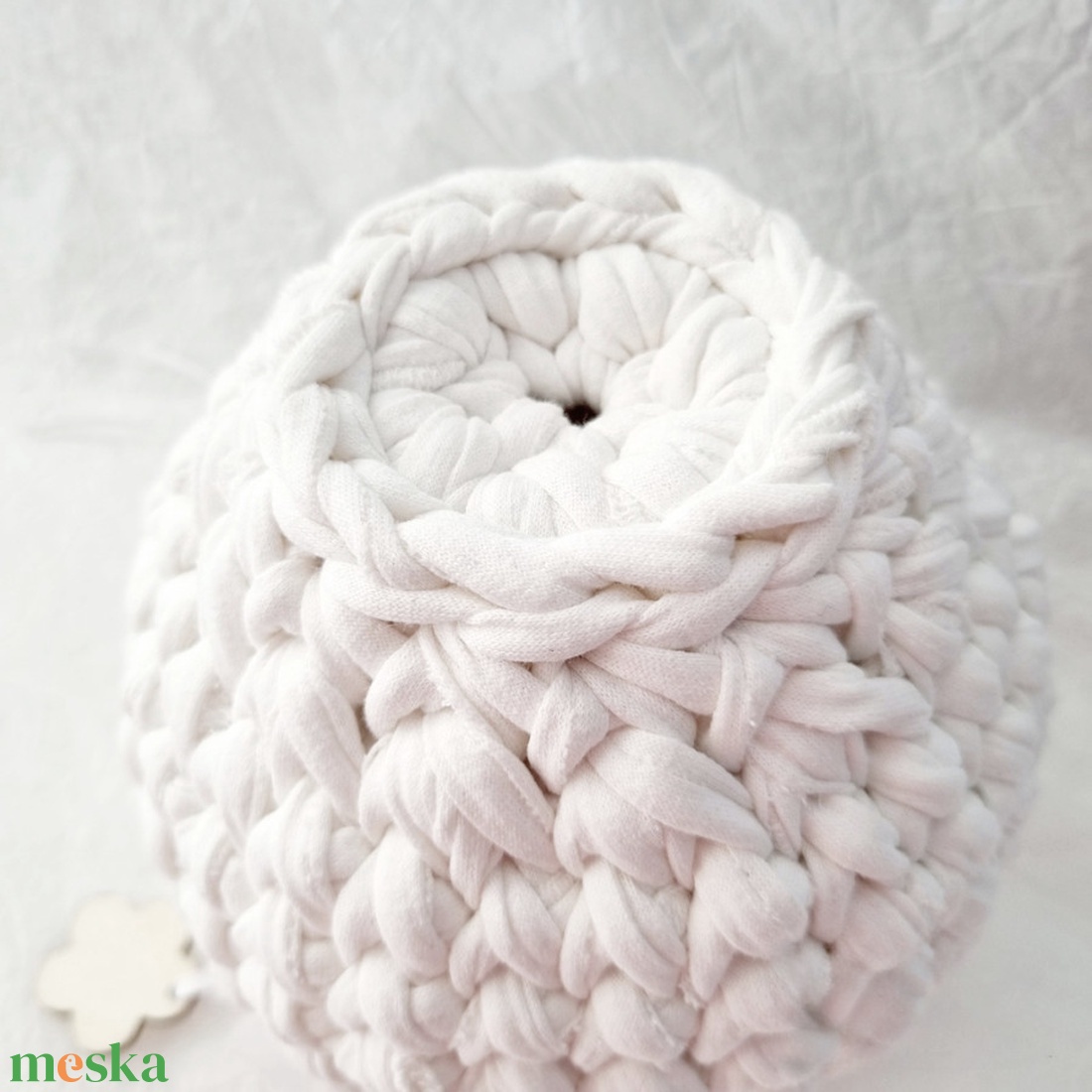 Horgolt cica tárolókosár egyedi felirattal - baba - mama - babaszobabútor - játéktároló - Meska.hu