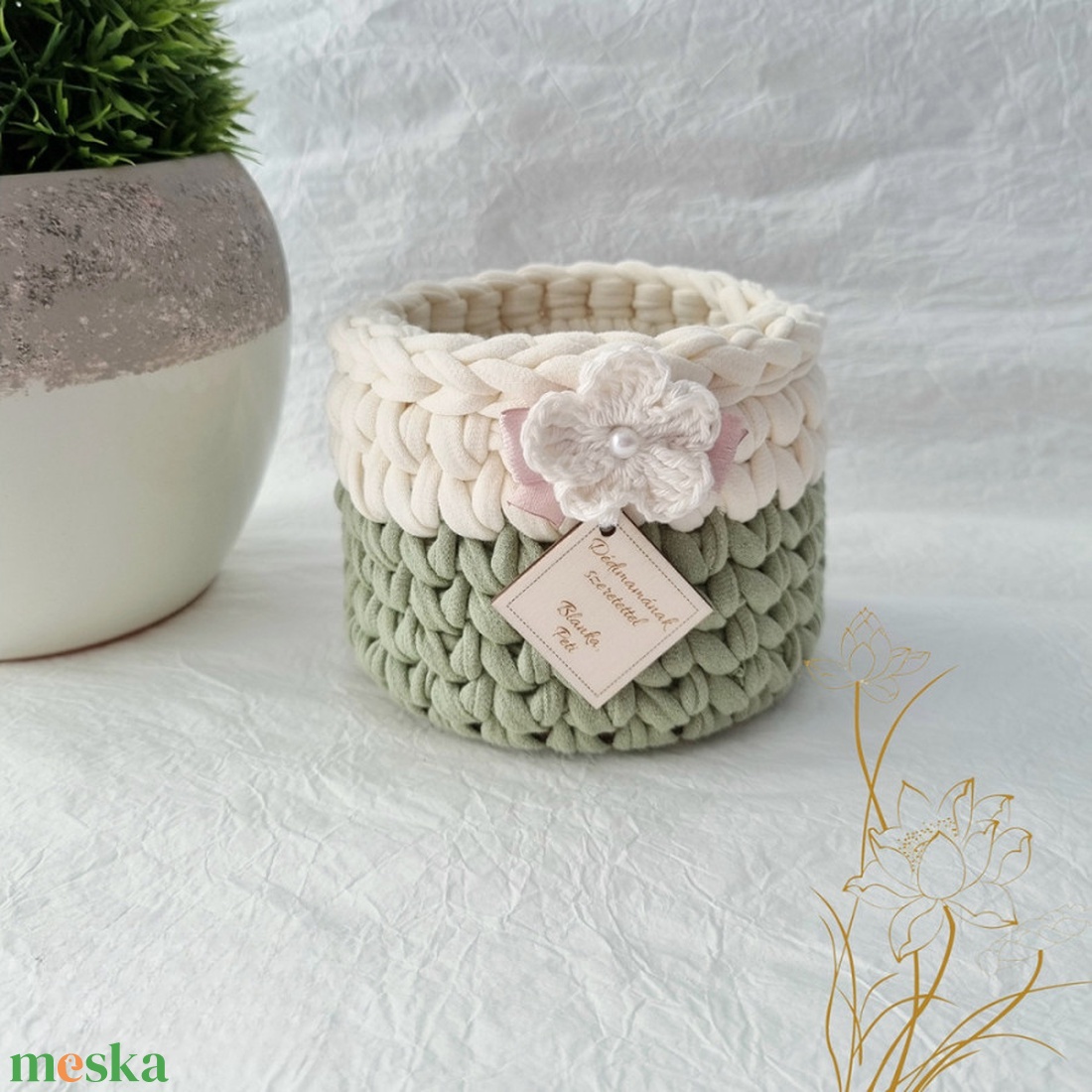 Horgolt tárolókosár egyedi felirattal. Ajándék anyák napjára - otthon & életmód - tárolás & rendszerezés - tárolókosár - Meska.hu