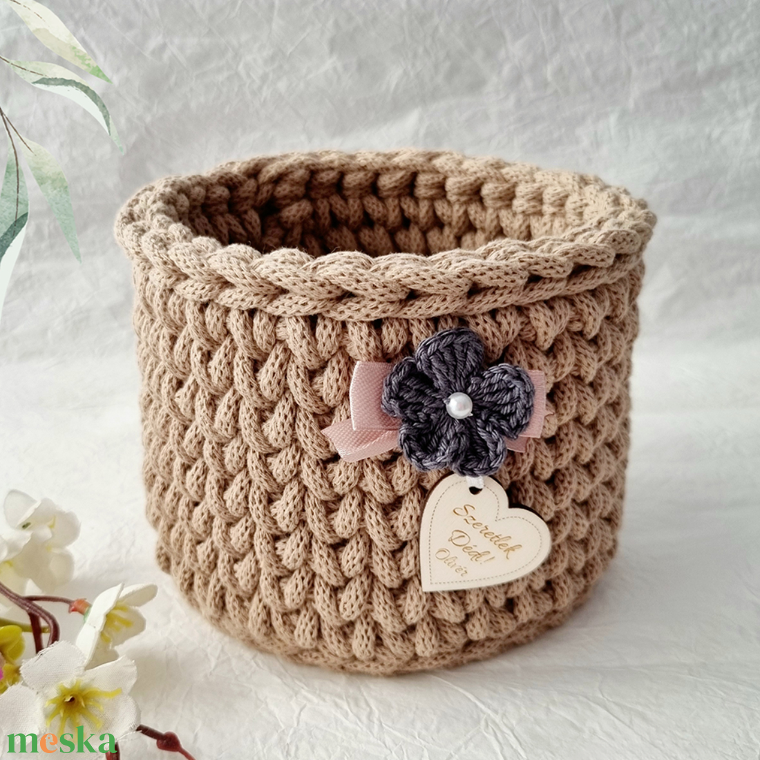 Horgolt tárolókosár egyedi felirattal. Ajándék anyák napjára - otthon & életmód - tárolás & rendszerezés - tárolókosár - Meska.hu