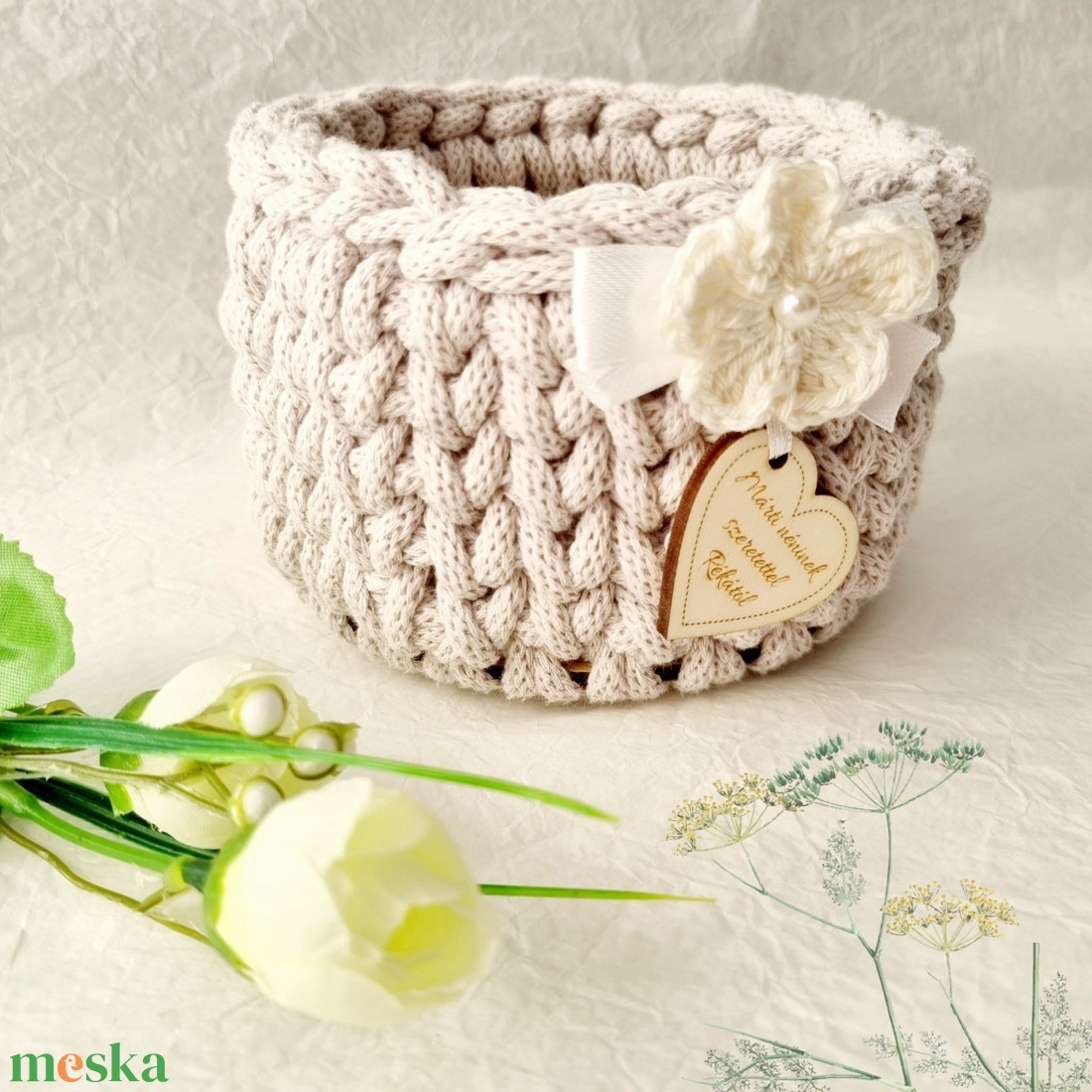 Horgolt tárolókosár egyedi felirattal. Ajándék anyák napjára - otthon & életmód - tárolás & rendszerezés - tárolókosár - Meska.hu