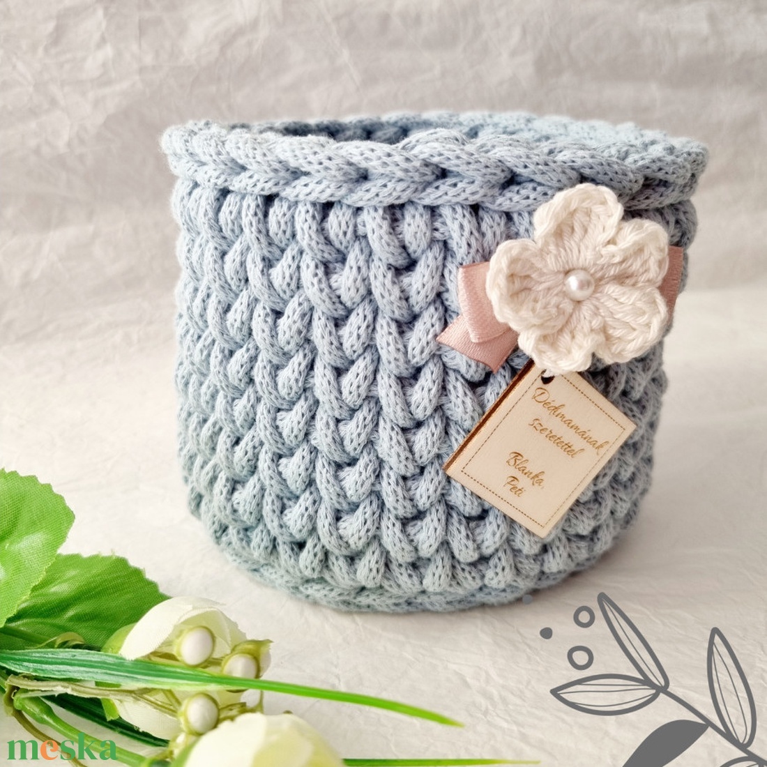 Horgolt tárolókosár egyedi felirattal. Ajándék anyák napjára - otthon & életmód - tárolás & rendszerezés - tárolókosár - Meska.hu