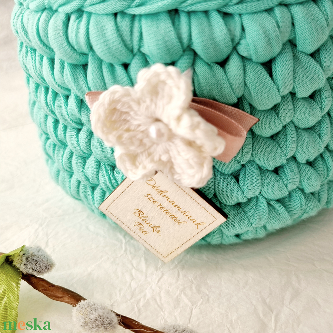 Horgolt tárolókosár egyedi felirattal. Ajándék anyák napjára - otthon & életmód - tárolás & rendszerezés - tárolókosár - Meska.hu