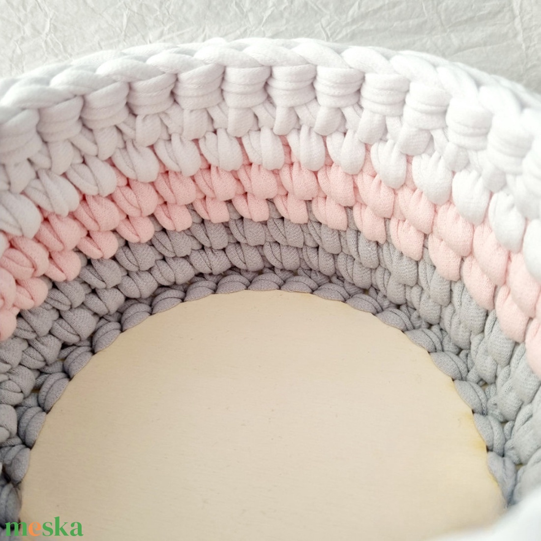 Horgolt tárolókosár egyedi felirattal. Ajándék anyák napjára - otthon & életmód - tárolás & rendszerezés - tárolókosár - Meska.hu