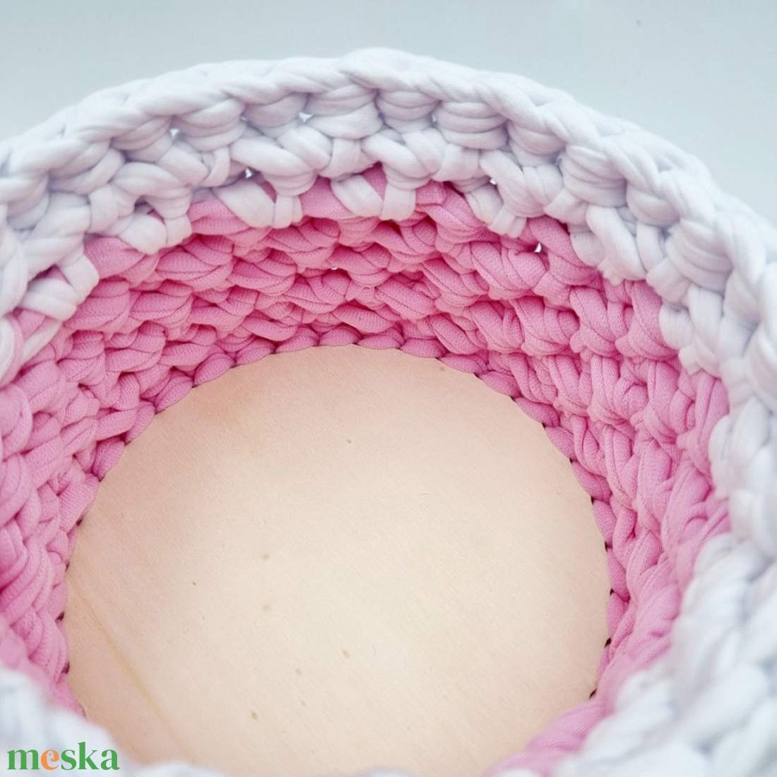 Horgolt tárolókosár egyedi felirattal. Ajándék anyák napjára - otthon & életmód - tárolás & rendszerezés - tárolókosár - Meska.hu