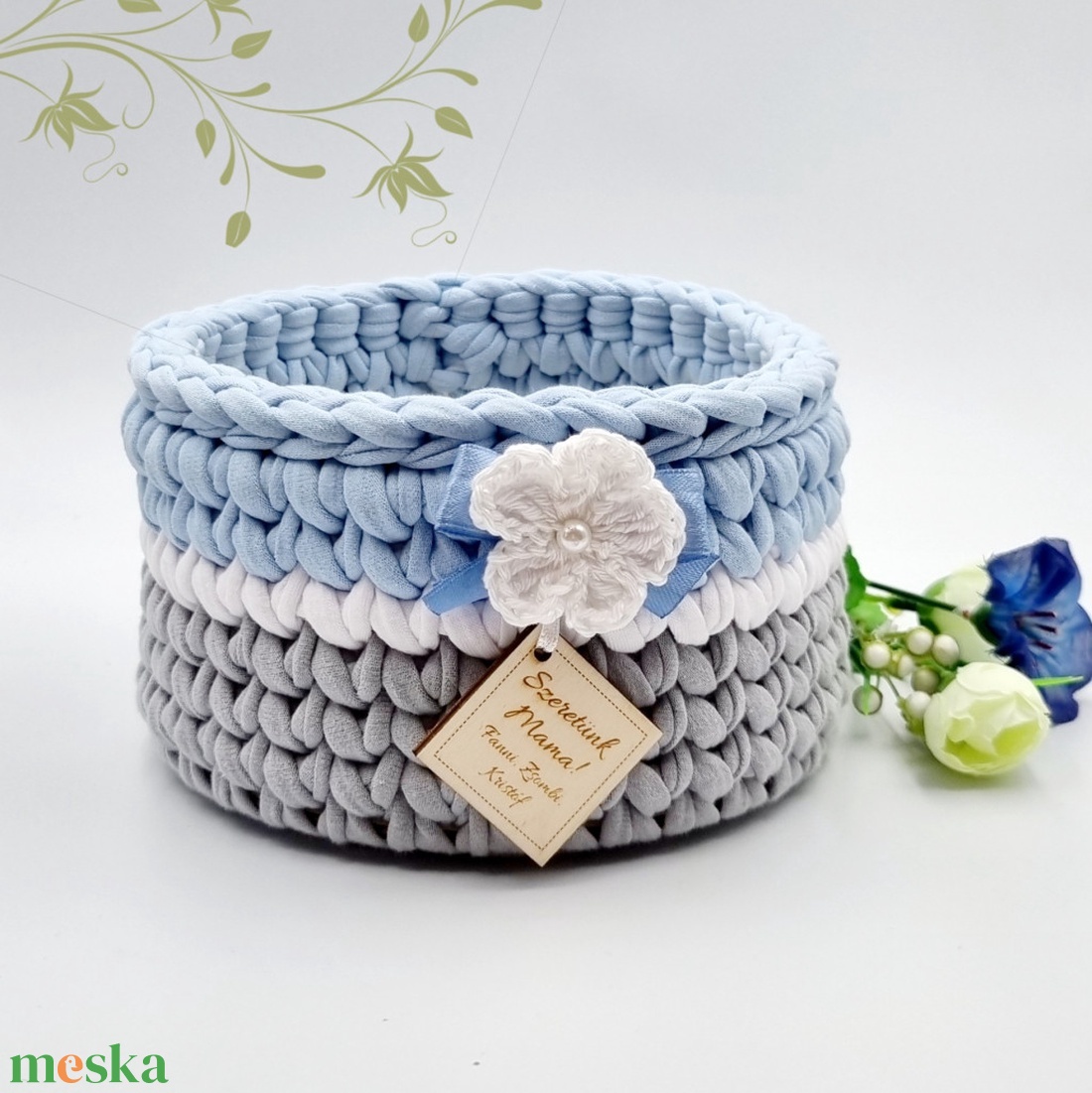 Horgolt tárolókosár egyedi felirattal. Ajándék anyák napjára - otthon & életmód - tárolás & rendszerezés - tárolókosár - Meska.hu