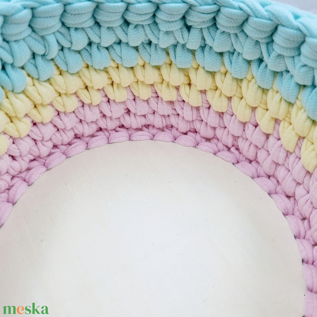 Horgolt tárolókosár egyedi felirattal. Ajándék anyák napjára - otthon & életmód - tárolás & rendszerezés - tárolókosár - Meska.hu