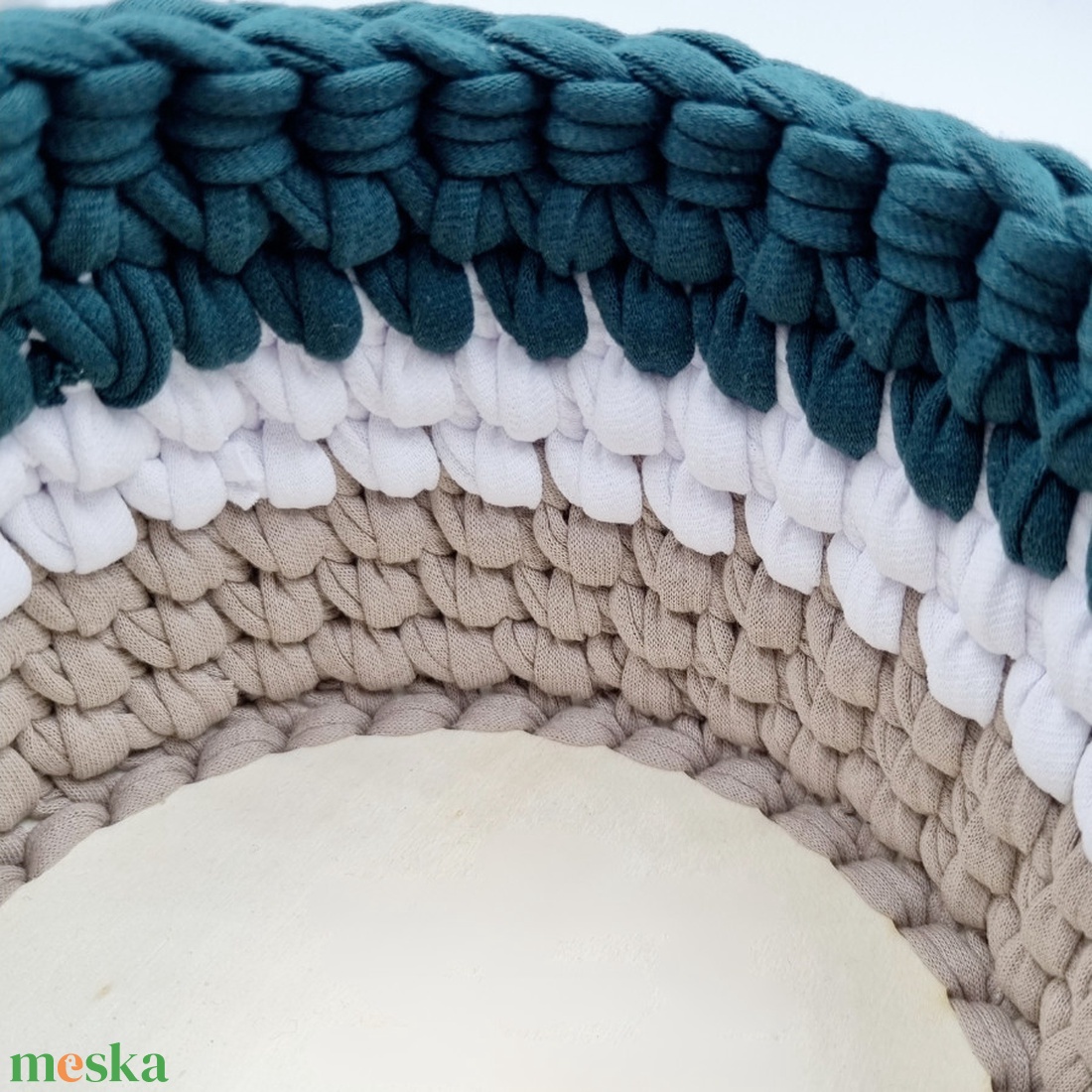 Horgolt tárolókosár egyedi felirattal. Ajándék anyák napjára - otthon & életmód - tárolás & rendszerezés - tárolókosár - Meska.hu