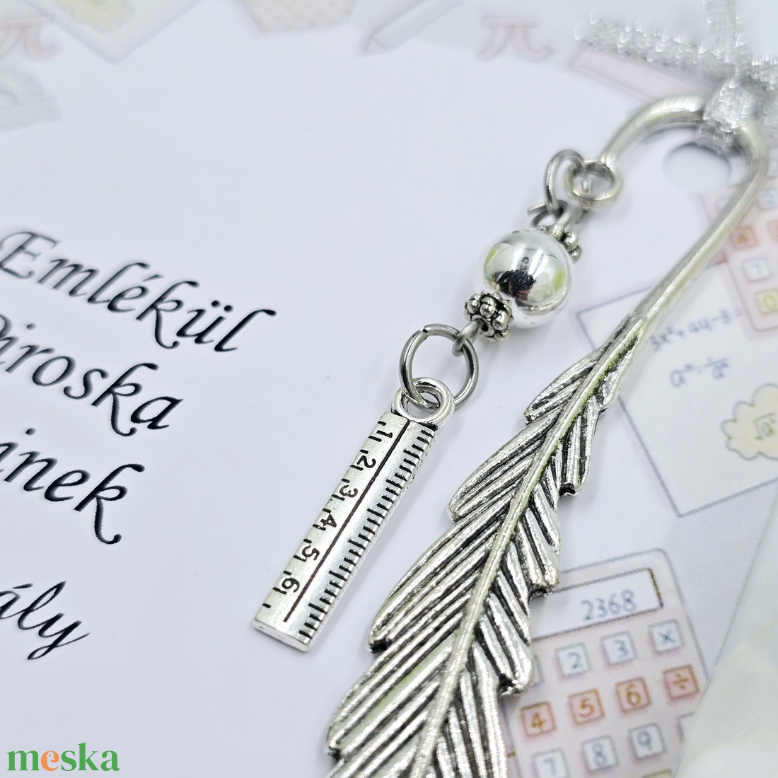 Matematika tanároknak ajándék ballagásra, pedagógusnapra, tanév végére - Könyvjelző vonalzó charmmal, ajándékkártyán - könyv & zene - könyvjelző - Meska.hu