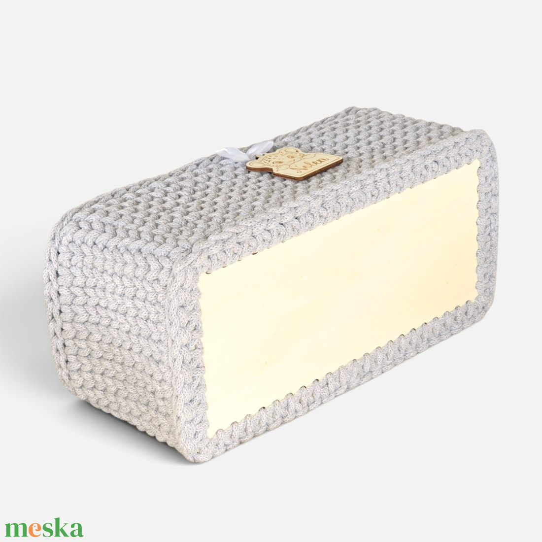 Horgolt pelenkatartó egyedi névvel, párduc mintás bilétával - baba - mama - pelenkázó, babafürdető kellékek - pelenkatároló (kosár, fali) - Meska.hu