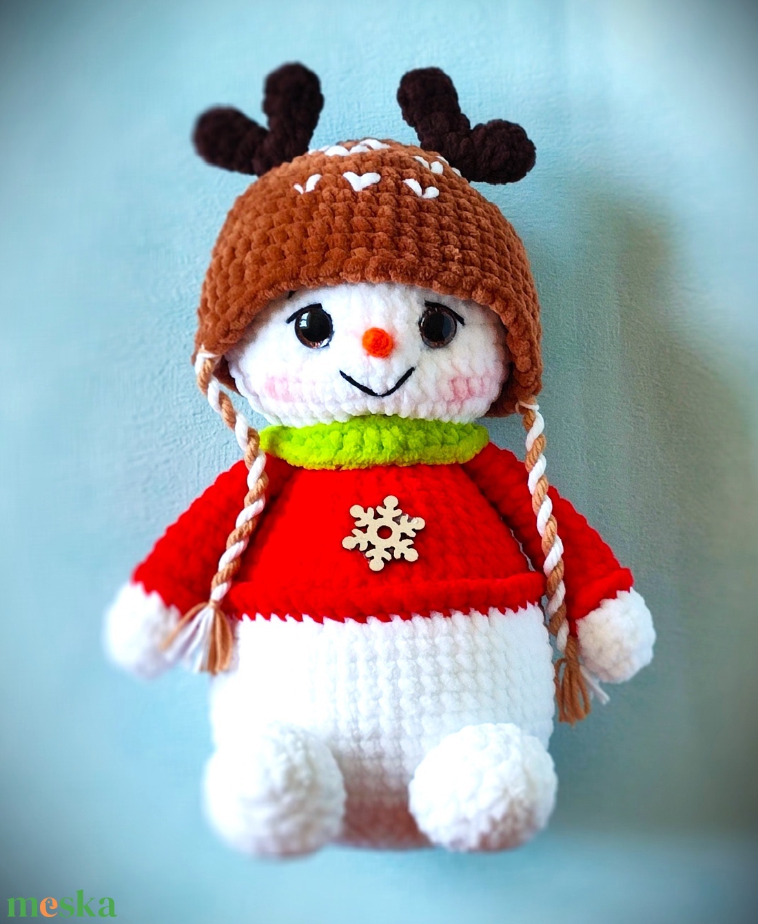 Horgolt hóember rénszarvas sapkában - játék & sport - plüssállat & játékfigura - plüss mesefigurák - Meska.hu