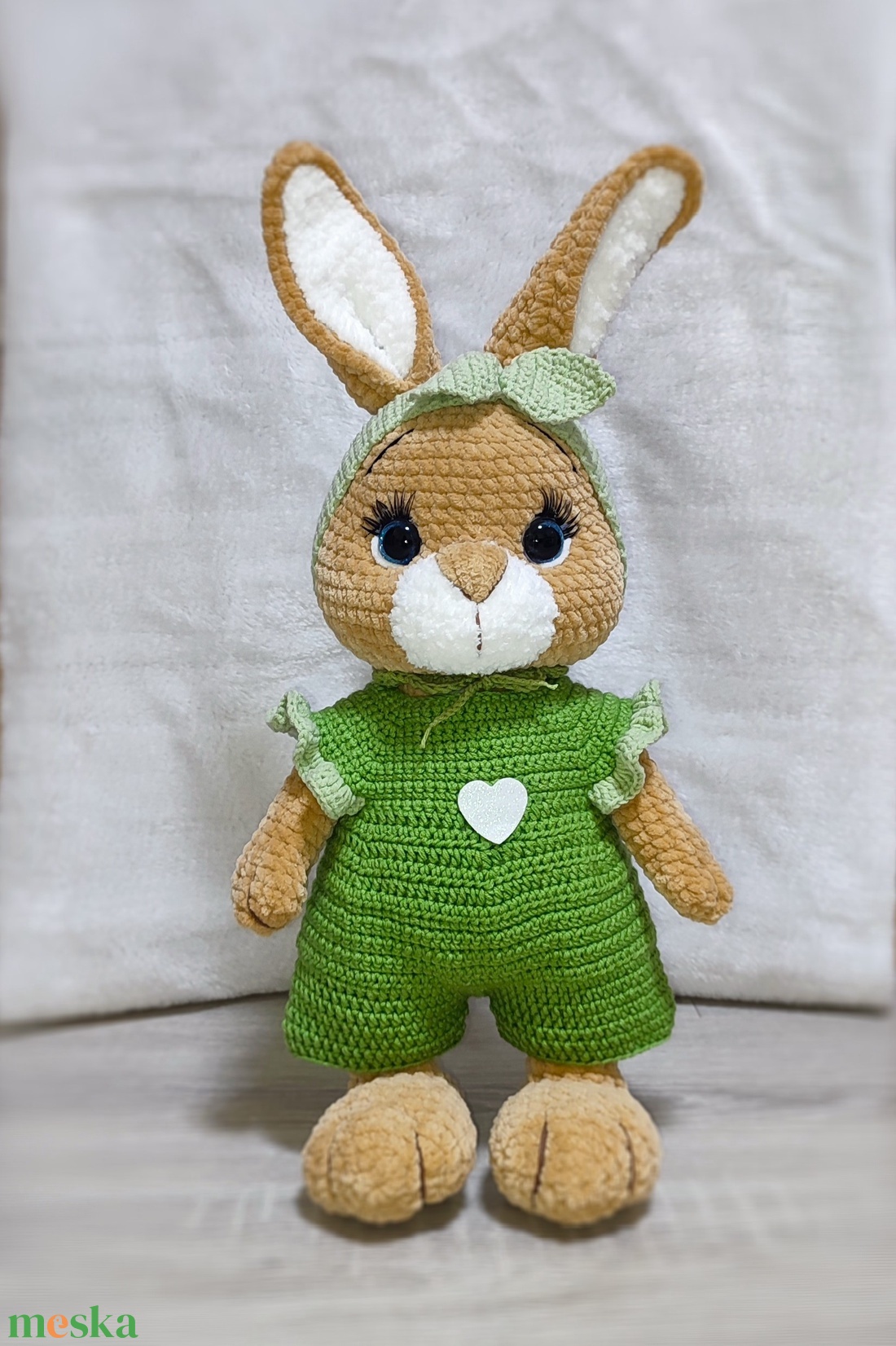 Horgolt plüss nyuszilány - játék & sport - plüssállat & játékfigura - nyuszi - Meska.hu