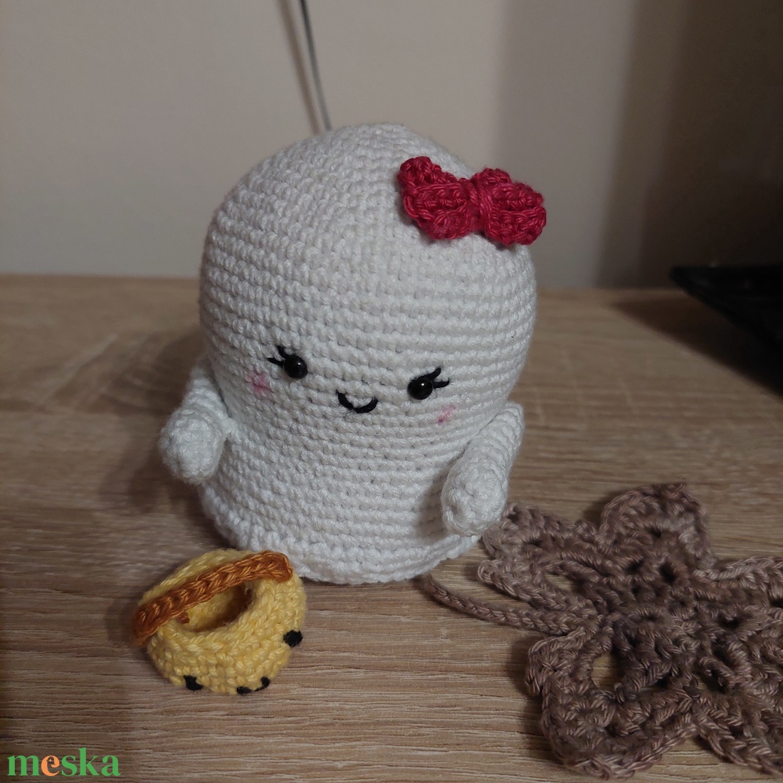 Halloween amigurumi szellemlány - játék & sport - plüssállat & játékfigura - manó - Meska.hu Halloween amigurumi szellemlány - játék & sport - plüssállat & játékfigura - manó - Meska.hu