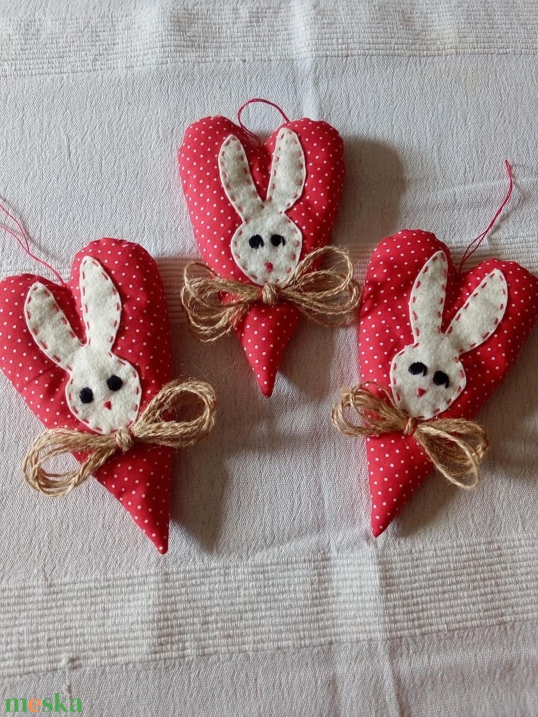Húsvéti nyuszikás szivek függődísz - otthon & életmód - dekoráció - fali és függő dekoráció - függődísz - Meska.hu