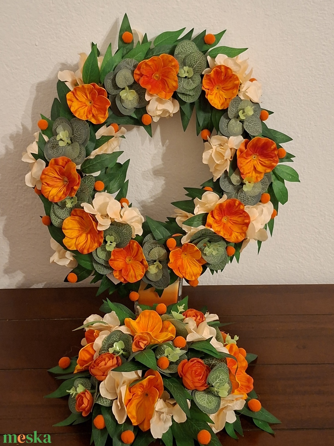 Vidám narancsszín kopogtató - otthon & életmód - dekoráció - ajtó- és ablak dekoráció - ajtódísz & kopogtató - Meska.hu