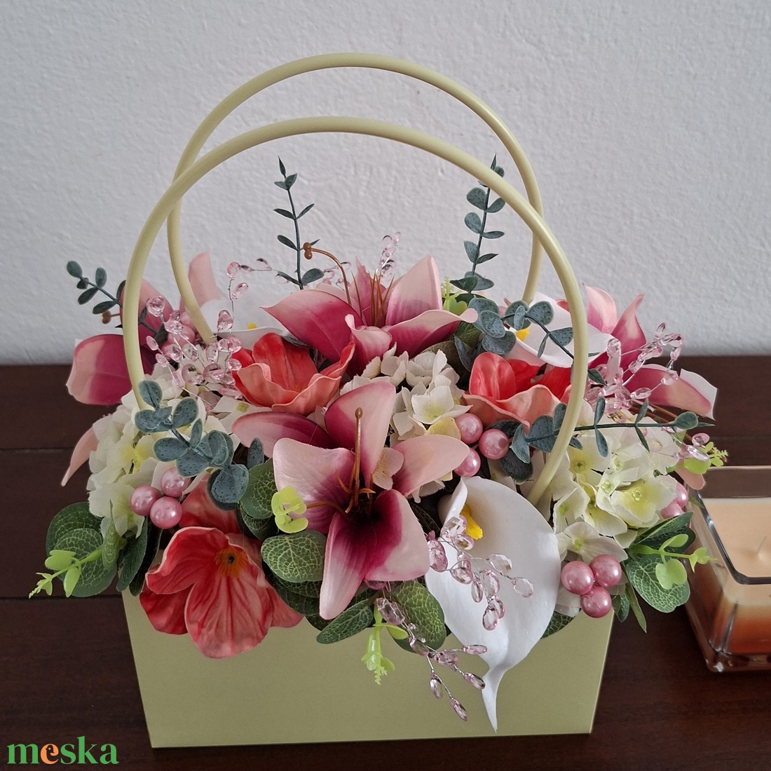 Vidám, elegáns ballagási, születésnapi, névnapi virágtáska. - otthon & életmód - virágdekoráció - virágok - virágbox - Meska.hu