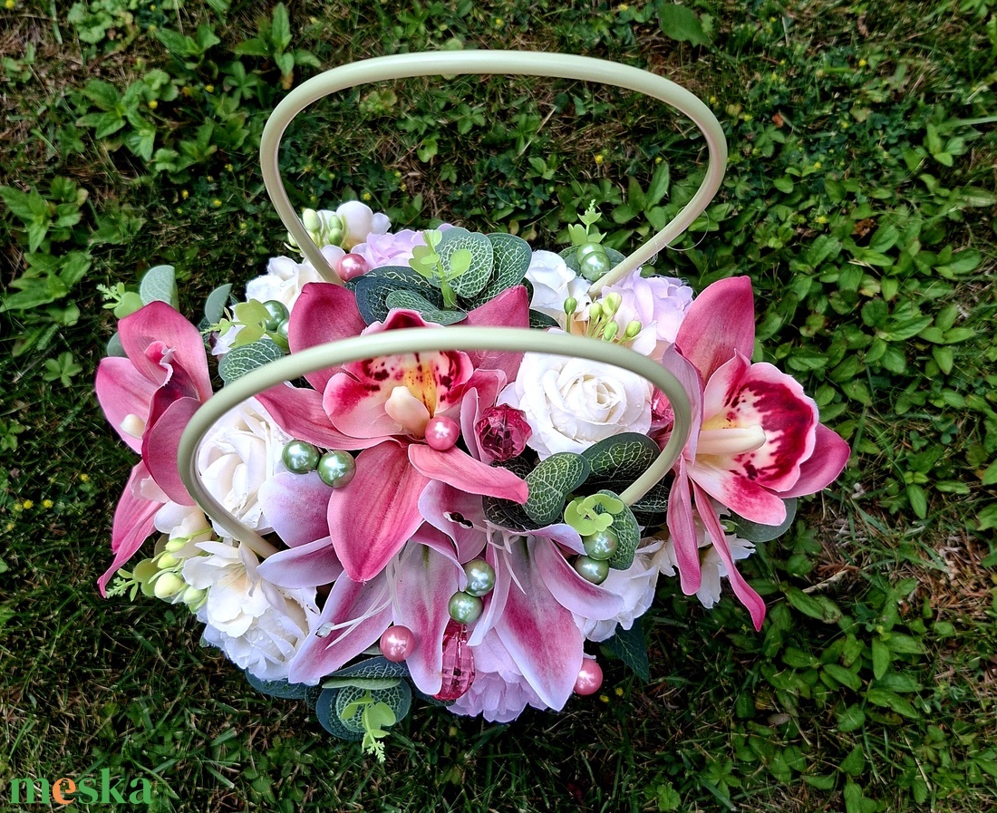 Kedves meglepetés virágtáska orchideákkal és liliomokkal - otthon & életmód - virágdekoráció - virágok - virágbox - Meska.hu