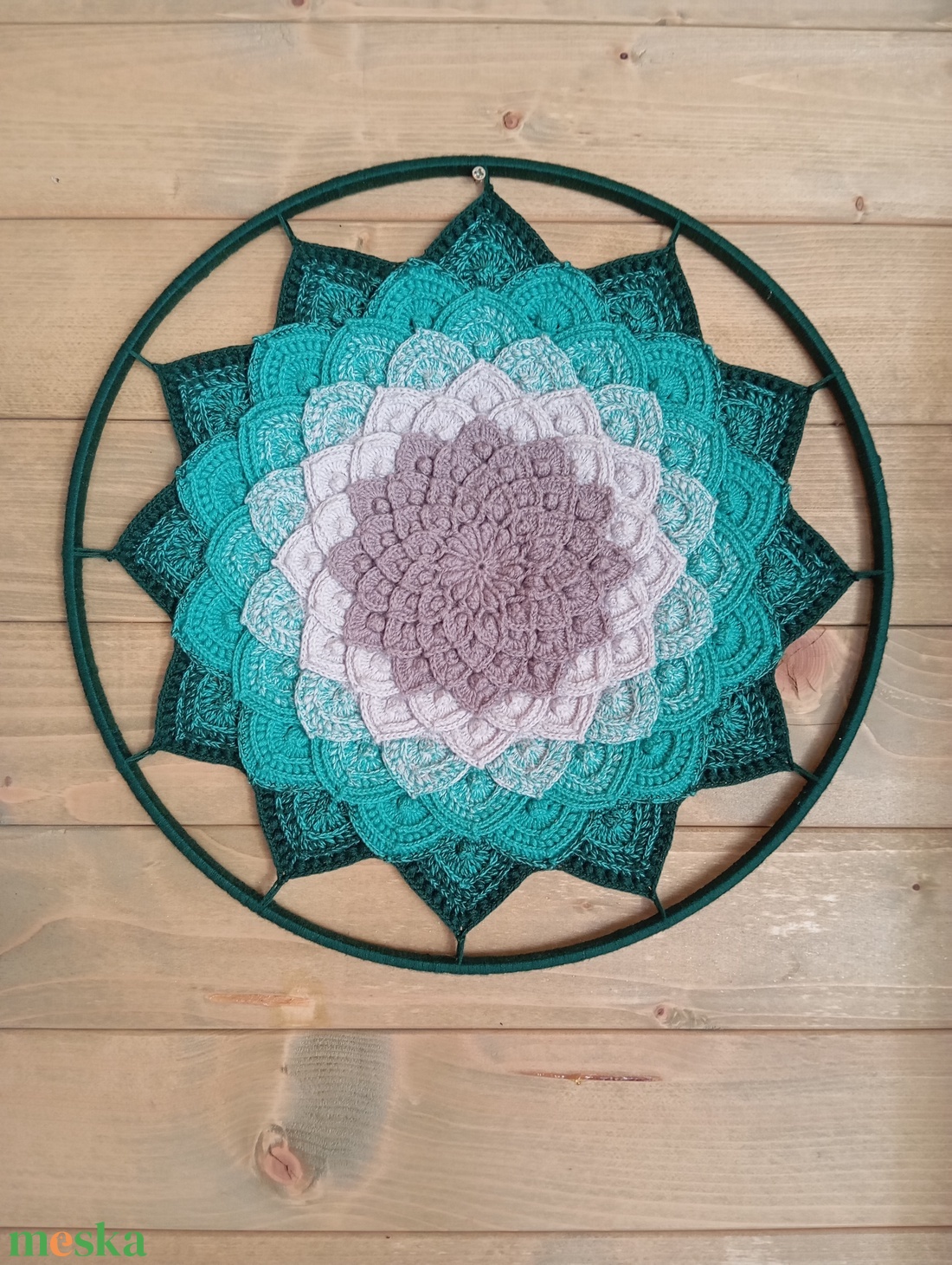 Horgolt mandala faldekoráció - otthon & életmód - dekoráció - fali és függő dekoráció - falra akasztható dekor - Meska.hu