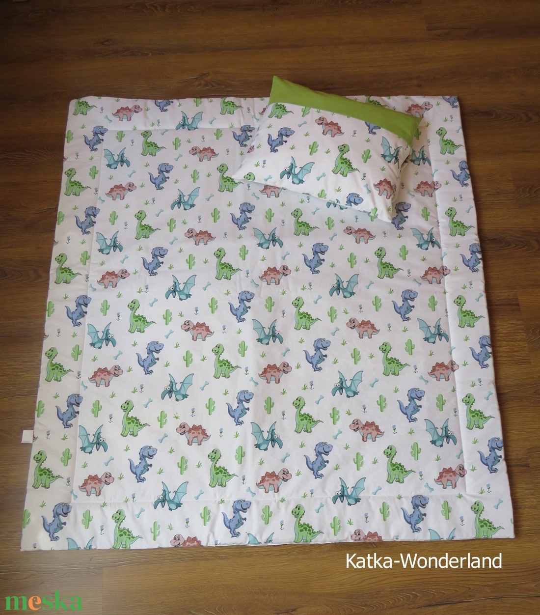 Ovis takaró kis párnával-dínók - játék & sport - ovis felszerelés - ovis ágynemű - Meska.hu