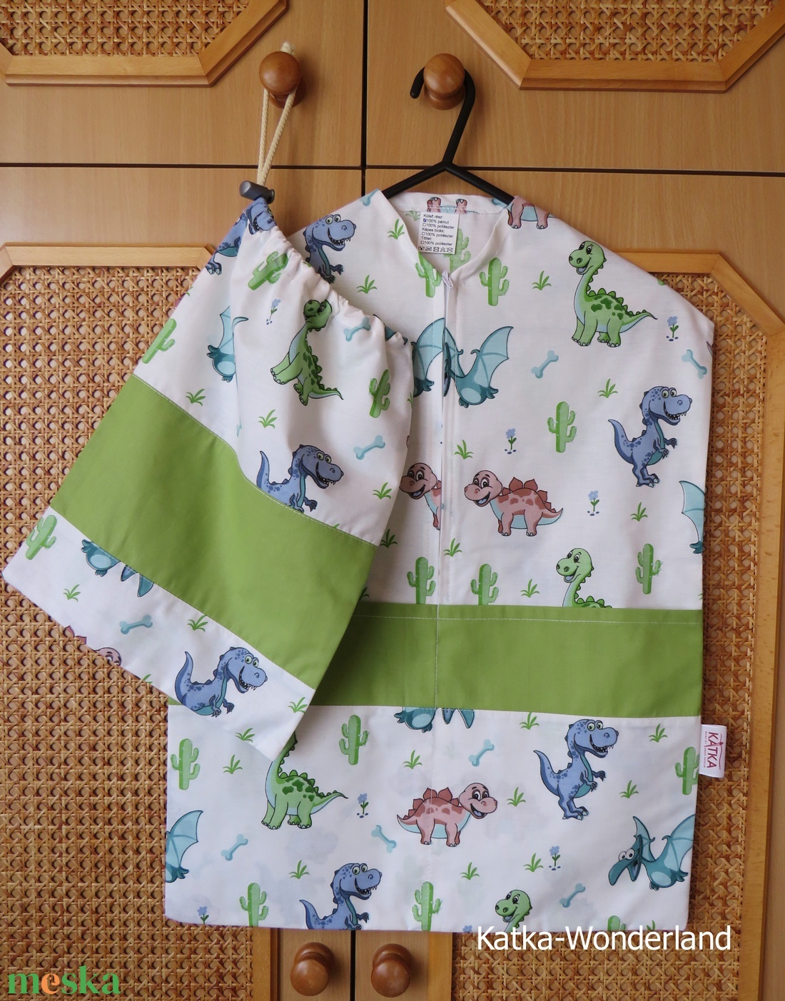 Ovis takaró kis párnával-dínók - játék & sport - ovis felszerelés - ovis ágynemű - Meska.hu