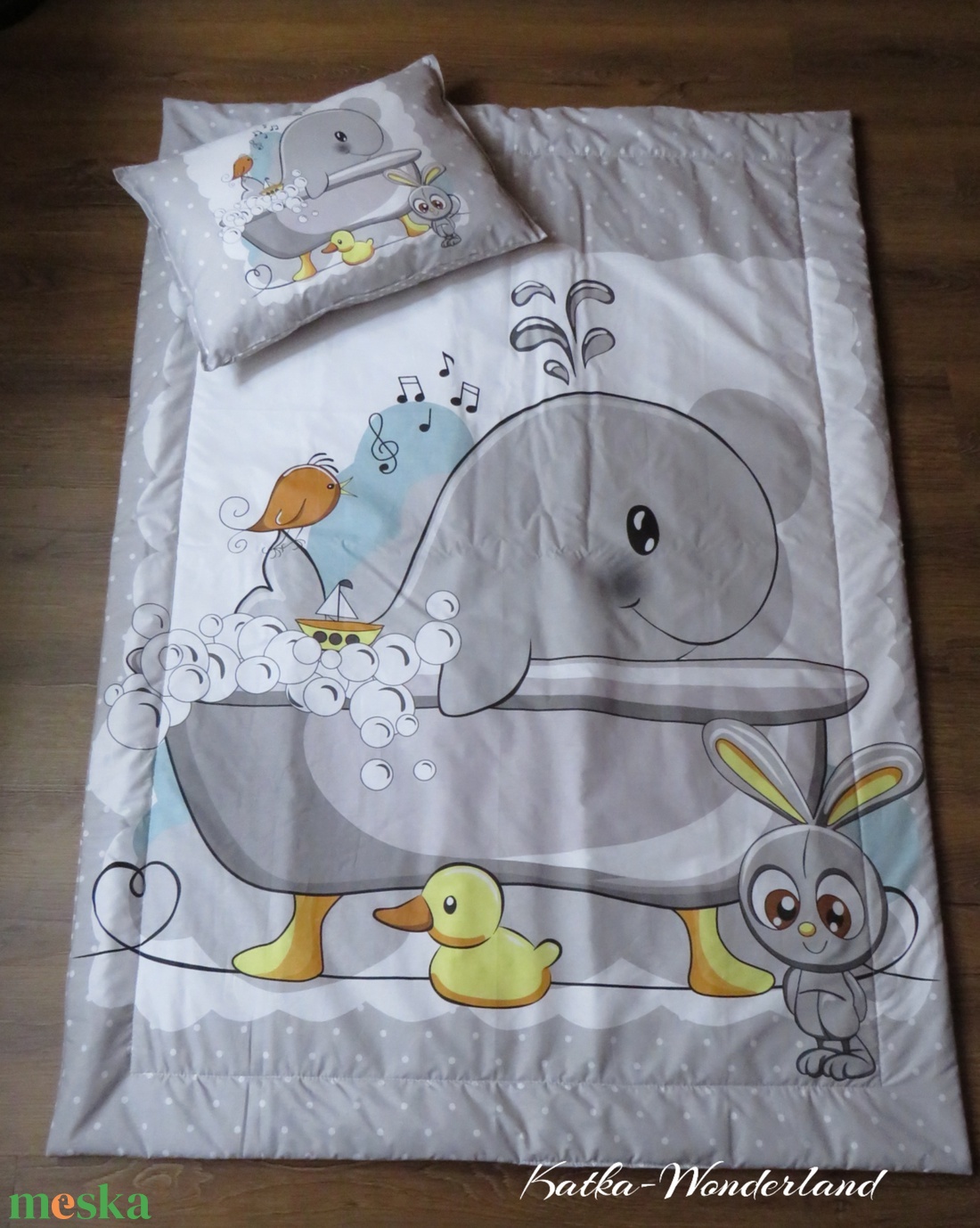 Ovis ágynemű pufi párnával-delfin - játék & sport - ovis felszerelés - ovis ágynemű - Meska.hu Ovis ágynemű pufi párnával-delfin - játék & sport - ovis felszerelés - ovis ágynemű - Meska.hu