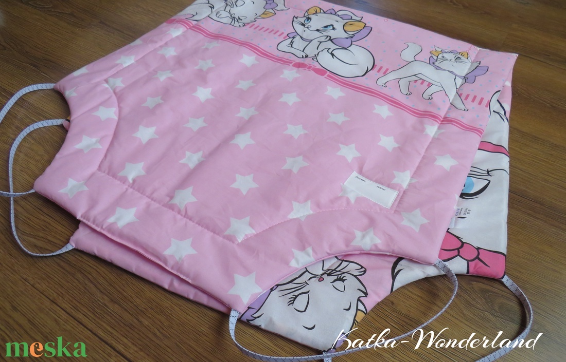 Ovis kezdő szett-fehér cicák - játék & sport - ovis felszerelés - ovis ágynemű - Meska.hu