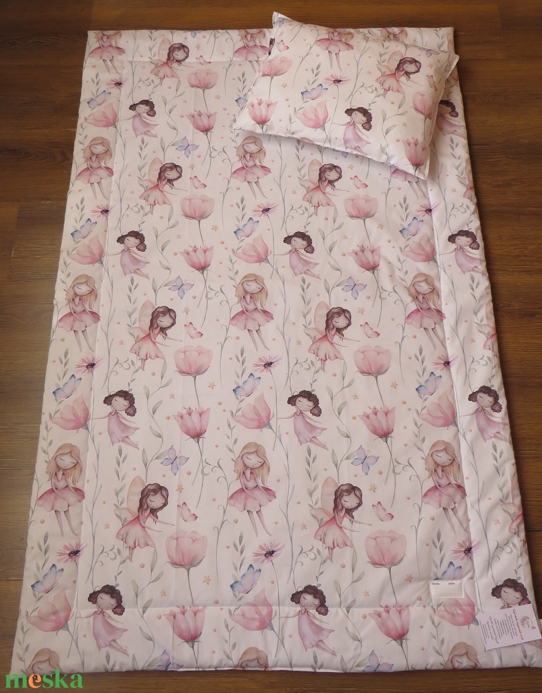 Ovis ágynemű kispárnával-kislányok és virágok - játék & sport - ovis felszerelés - ovis ágynemű - Meska.hu