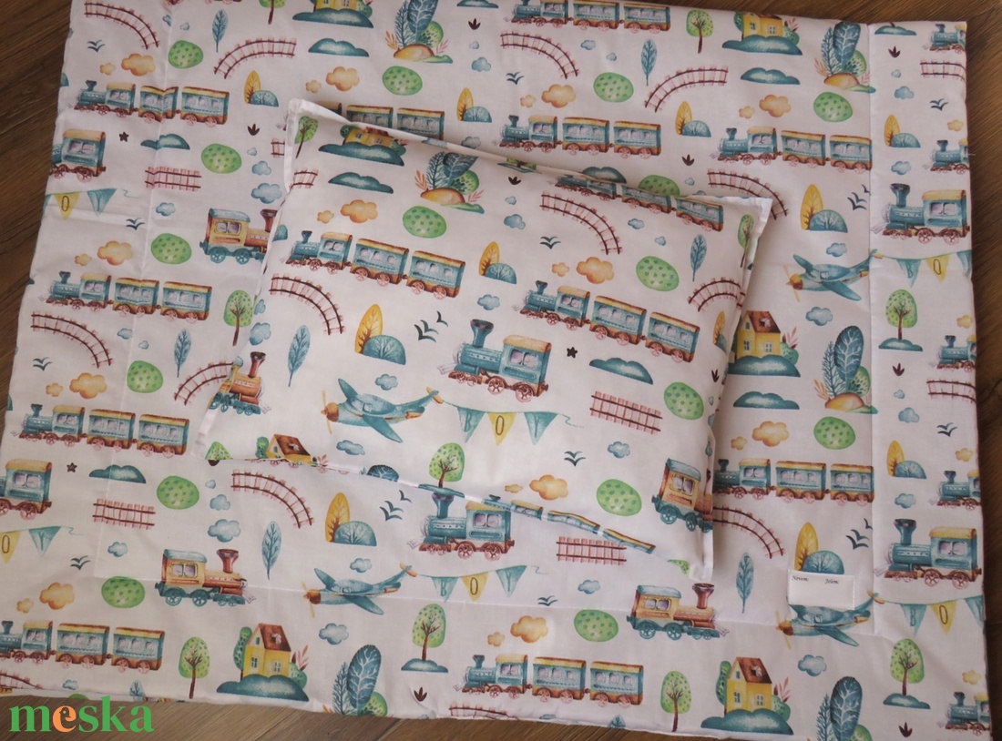 Ovis ágynemű kispárnával-vonatok és repülők - játék & sport - ovis felszerelés - ovis ágynemű - Meska.hu