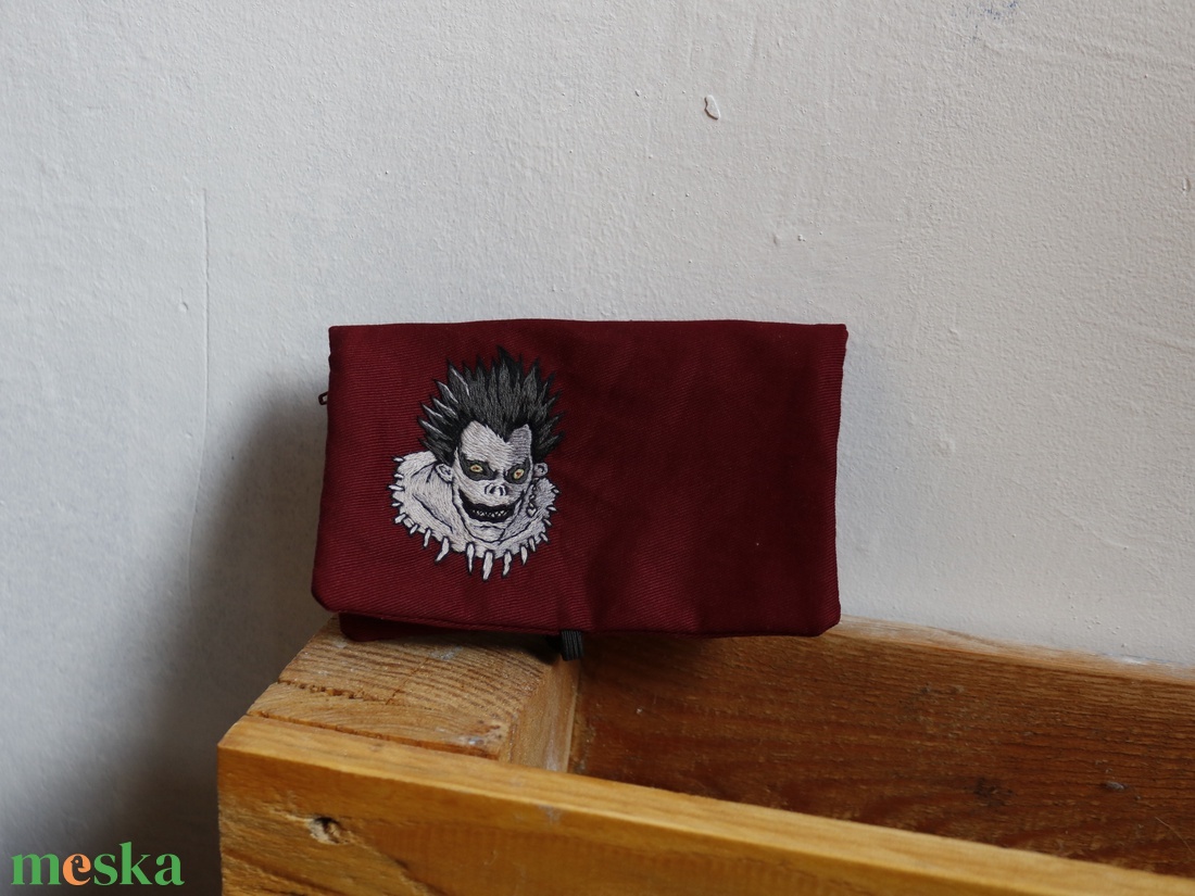 Dohánytartó (Ryuk) - táska & tok - pénztárca & más tok - dohánytasak & szütyő - Meska.hu