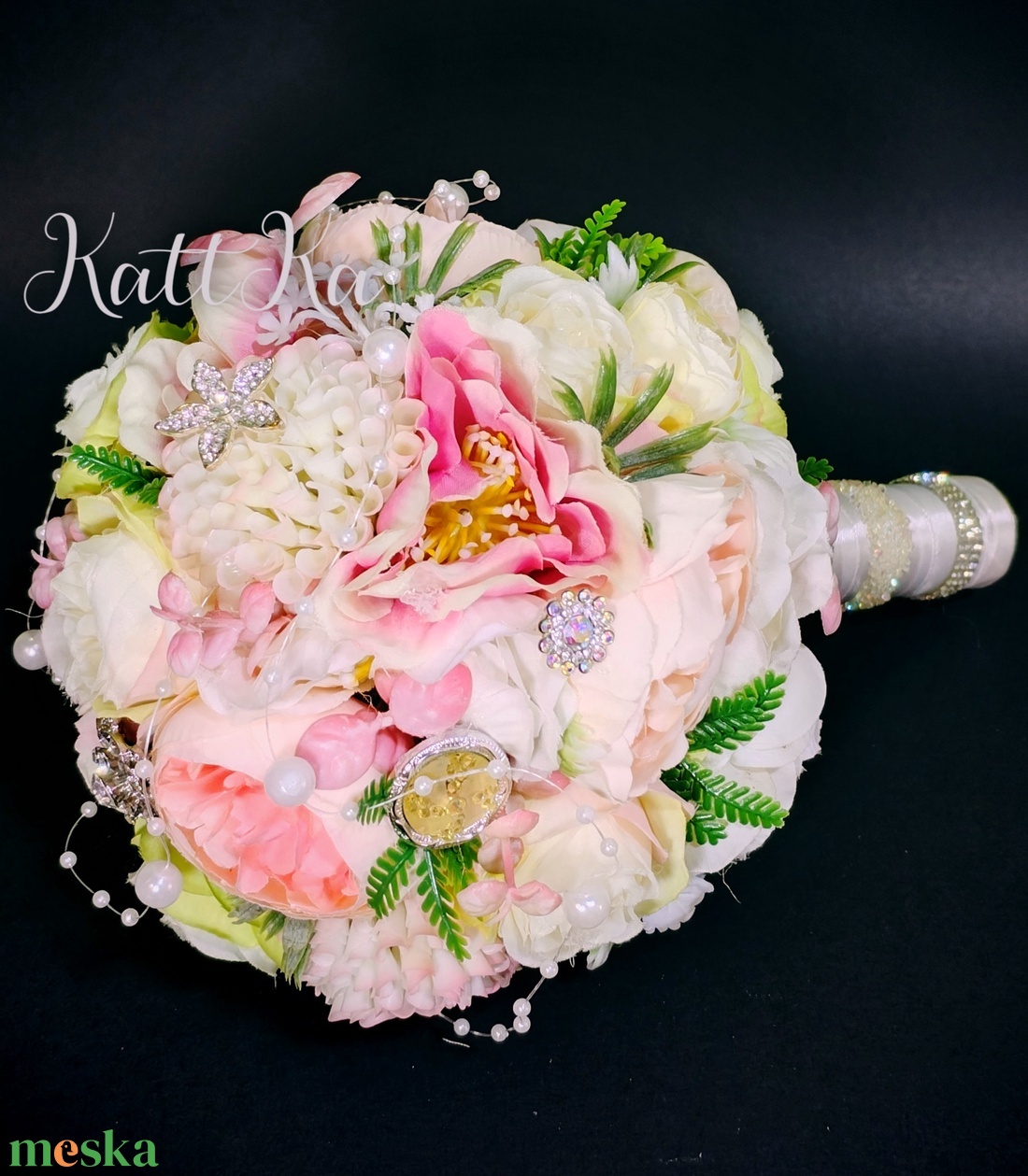 Örök Igen � Ékszerekkel díszített prémium menyasszonyi örökcsokor - esküvő - menyasszonyi- és dobócsokor - Meska.hu