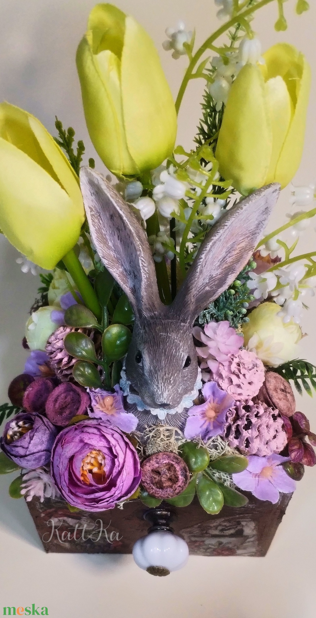 Tavaszi Rét � Egyedi, Kézzel Festett Vintage Asztaldísz - ünnepi díszek, dekorációk - húsvéti díszek és dekorációk - húsvéti virágos díszek - Meska.hu