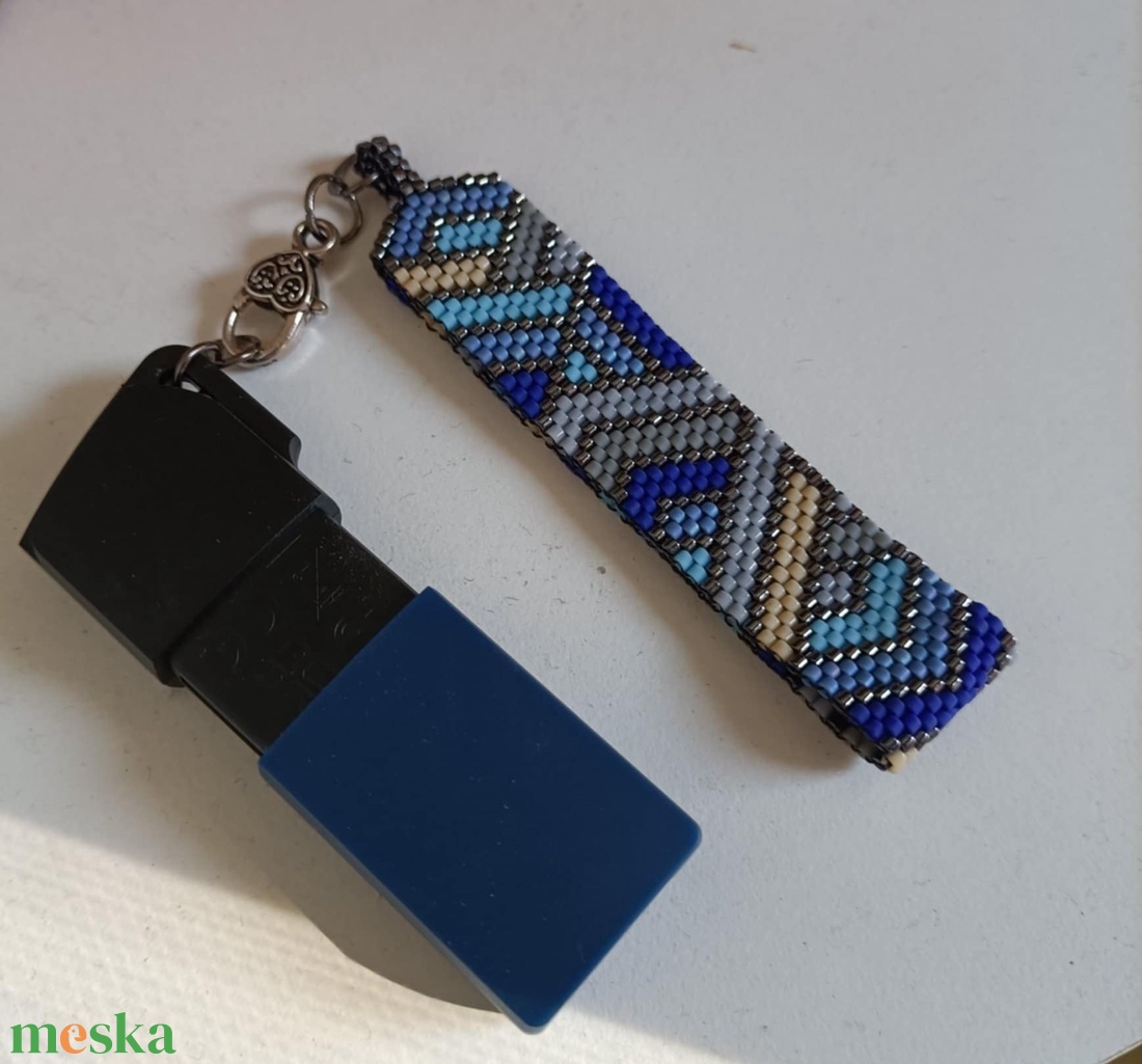 PenDrive fityegő - ékszer - ékszerszett - Meska.hu