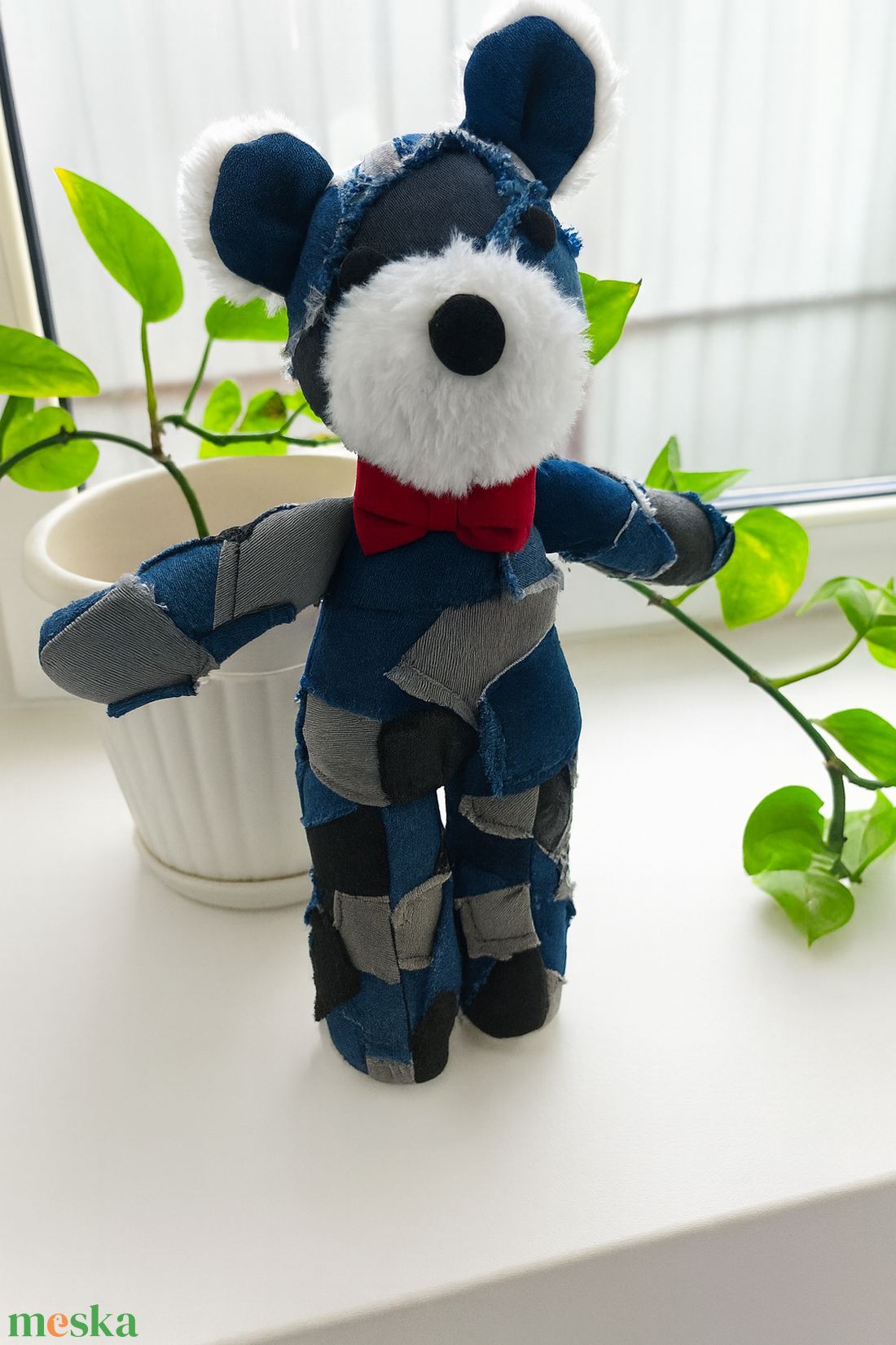 Kézzel készült, farmer maci � egyedi, szerethető társ - játék & sport - baba & babaház - öltöztethető baba - Meska.hu