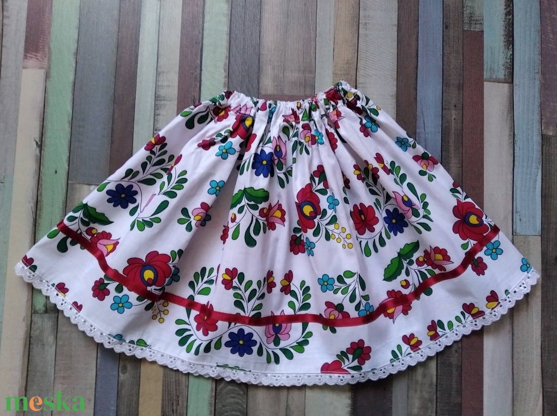 Kisgyermek néptánc szoknya 30 cm fehér mintás - ruha & divat - babaruha & gyerekruha - szoknya - Meska.hu