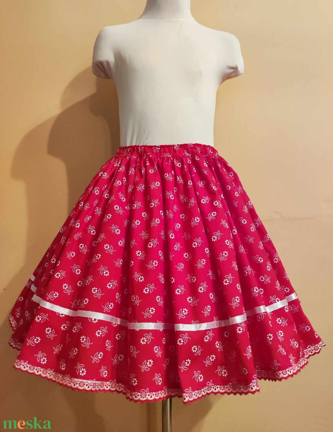 Gyermek néptánc szoknya 55 cm piros - ruha & divat - gyerekruha - szoknya - Meska.hu