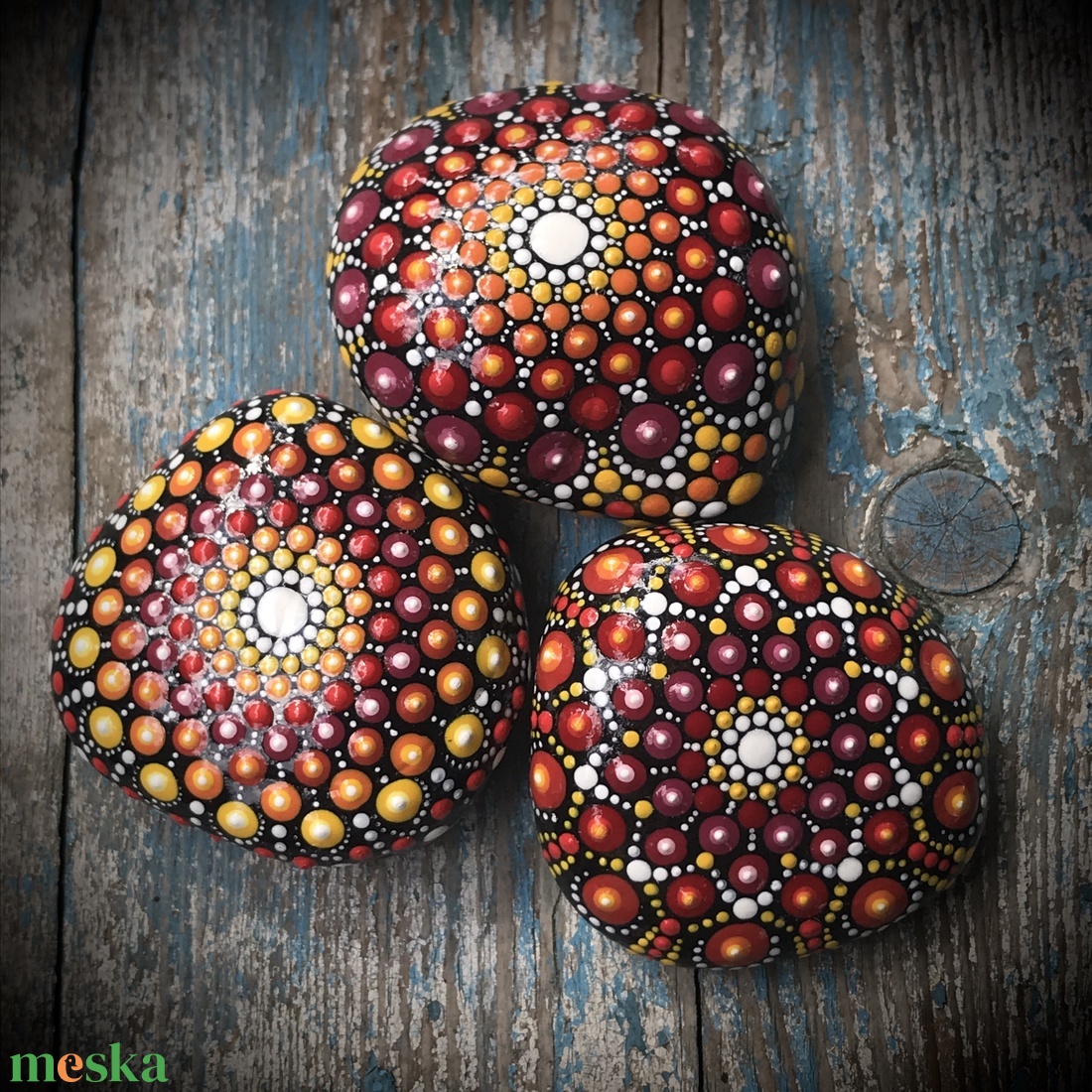 Pontozott Mandala Kövek: 3 csodás, kézzel festett meditációs mandala dekoráció - karácsony - karácsonyi lakásdekoráció - karácsonyi lakásdíszek - Meska.hu