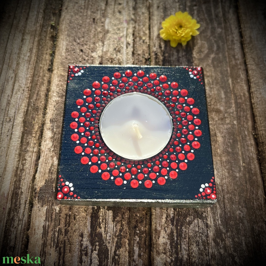 Meseszép piros pontozott mandala mécsestartó: Szerelembe zárva - otthon & életmód - dekoráció - spiritualitás - mandala - Meska.hu