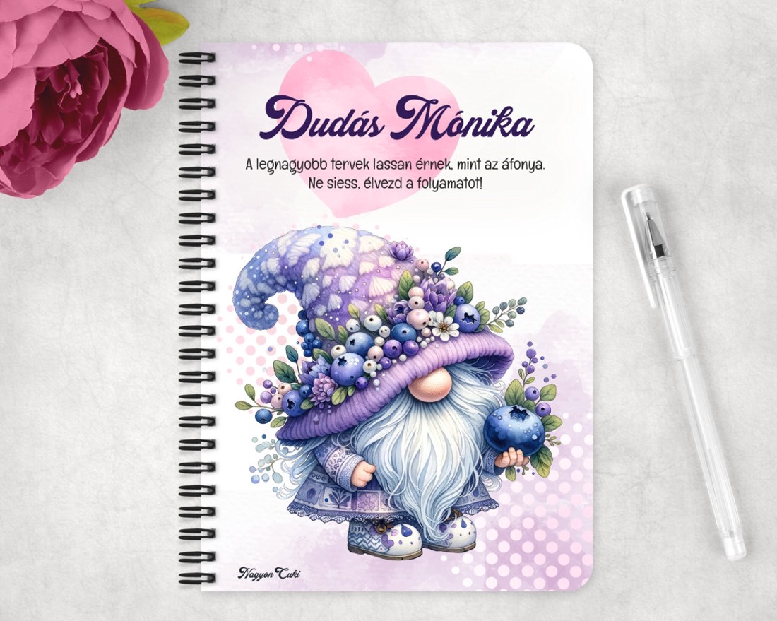 Személyre szabható - Tündéri Áfonyás manó mintás A5-ös füzet - otthon & életmód - papír, írószer - jegyzetfüzet & napló - Meska.hu