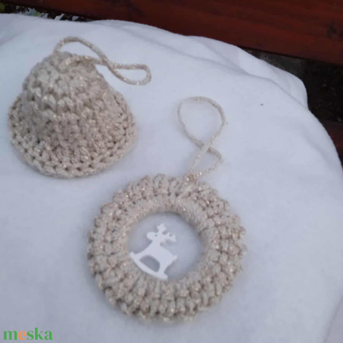 Beige-arany horgolt karácsonyfa dísz  - karácsony - karácsonyi lakásdekoráció - karácsonyfadíszek - Meska.hu